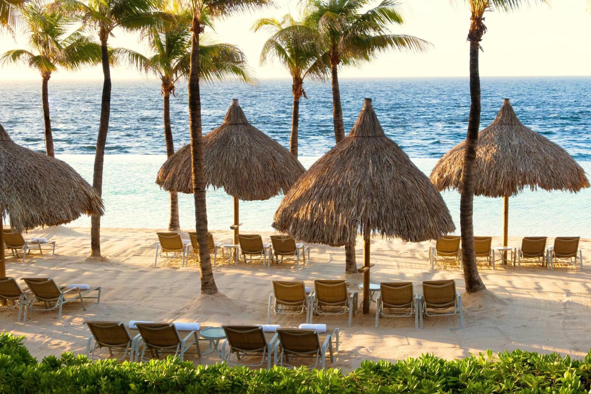 Renaissance Wind Creek Curacao Resort Willemstad Esterno foto